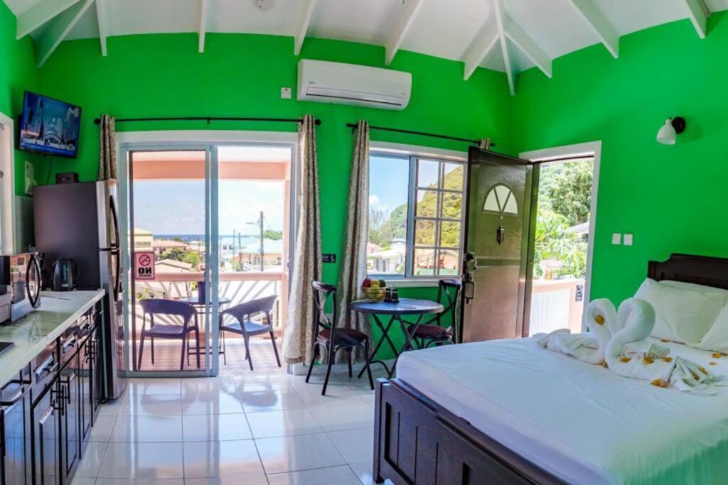 Maggie'S Inn Soufriere Ngoại thất bức ảnh